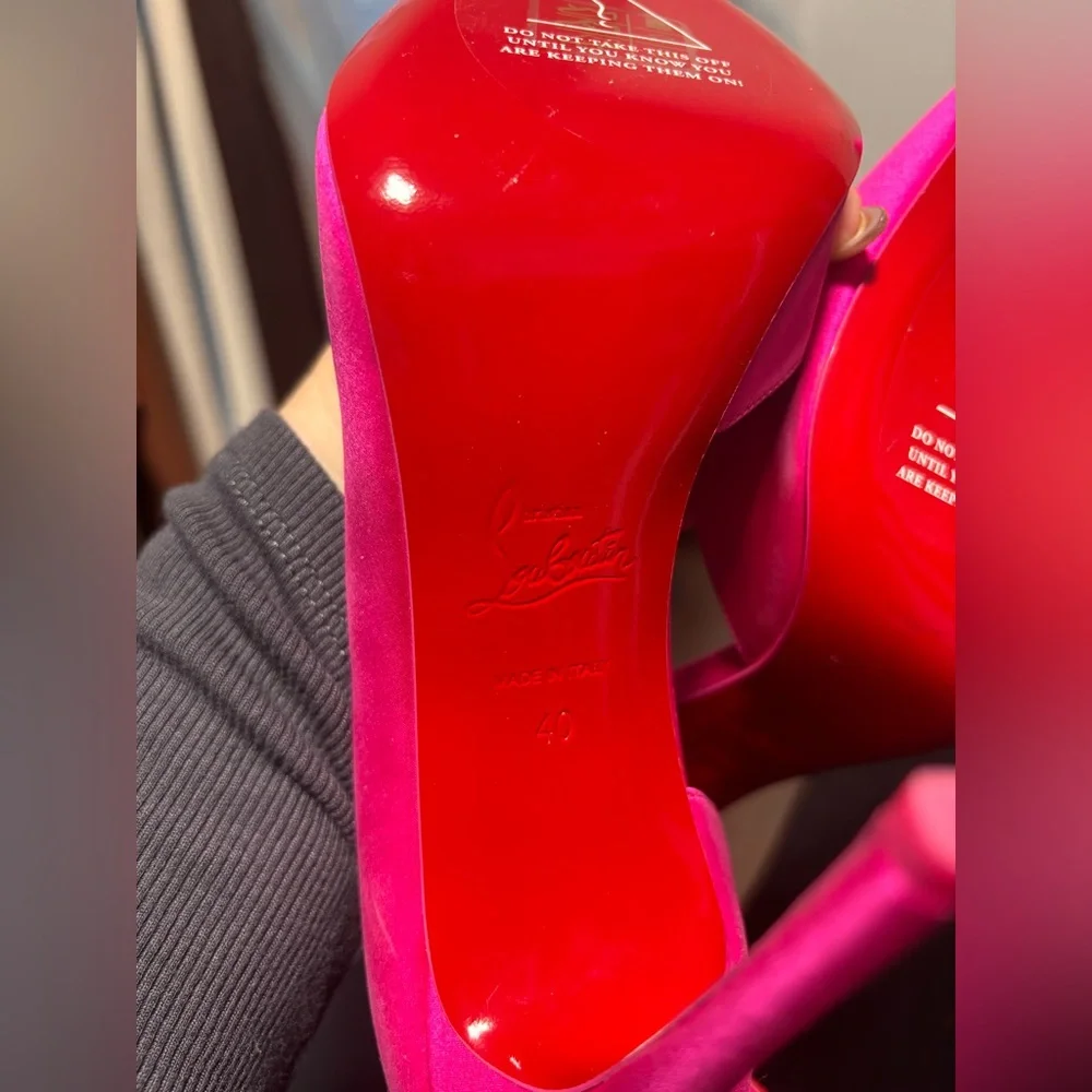 Louboutin Pink Satin Iriza Pointed-Toe Stiletto Pumps 40 - Picture 13 of 13
